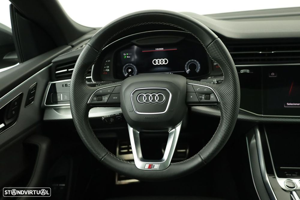 Audi Q8 55 TFSIe quattro Tiptronic - 16