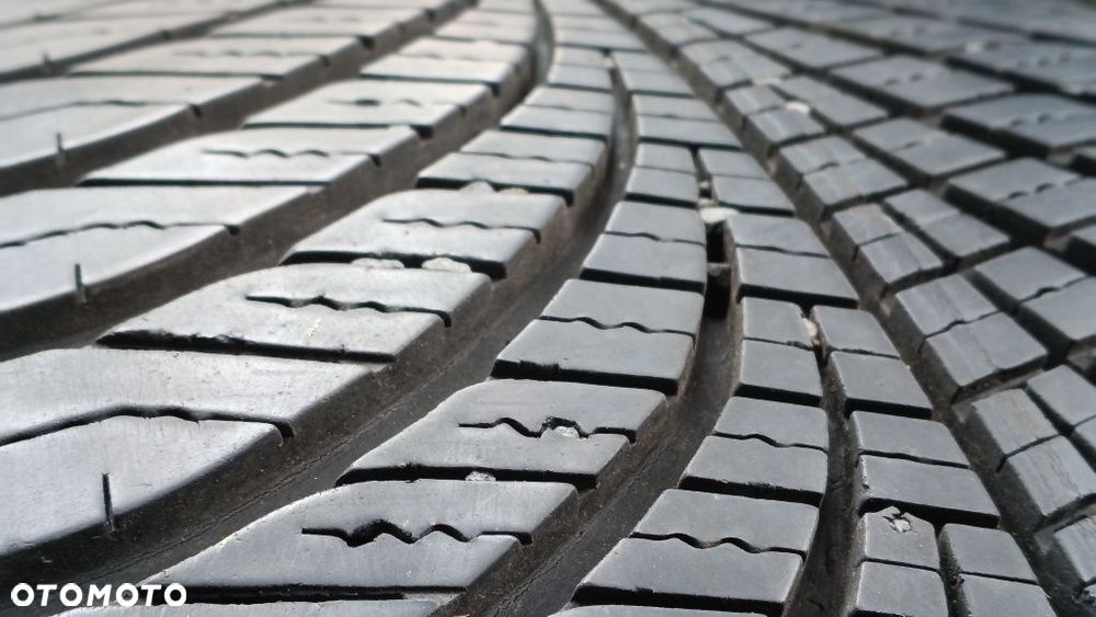 235.45.19 Goodyear Vector 4 season dot 2322  opony wielosezon - 3