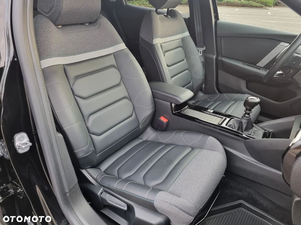 Citroën C4 1.2 PureTech Shine S&S - 23