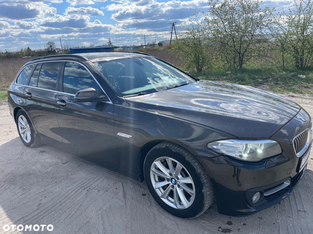 BMW Seria 5 525d Luxury Line - 4