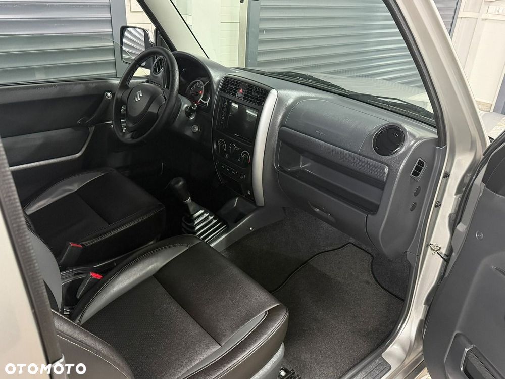 Suzuki Jimny - 16