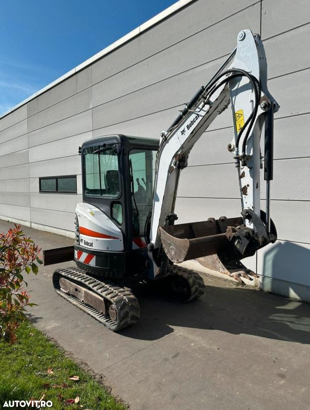 Bobcat E26 - 7