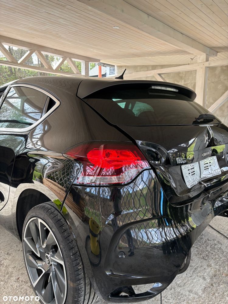 Citroën DS4 THP 200 SportChic - 10