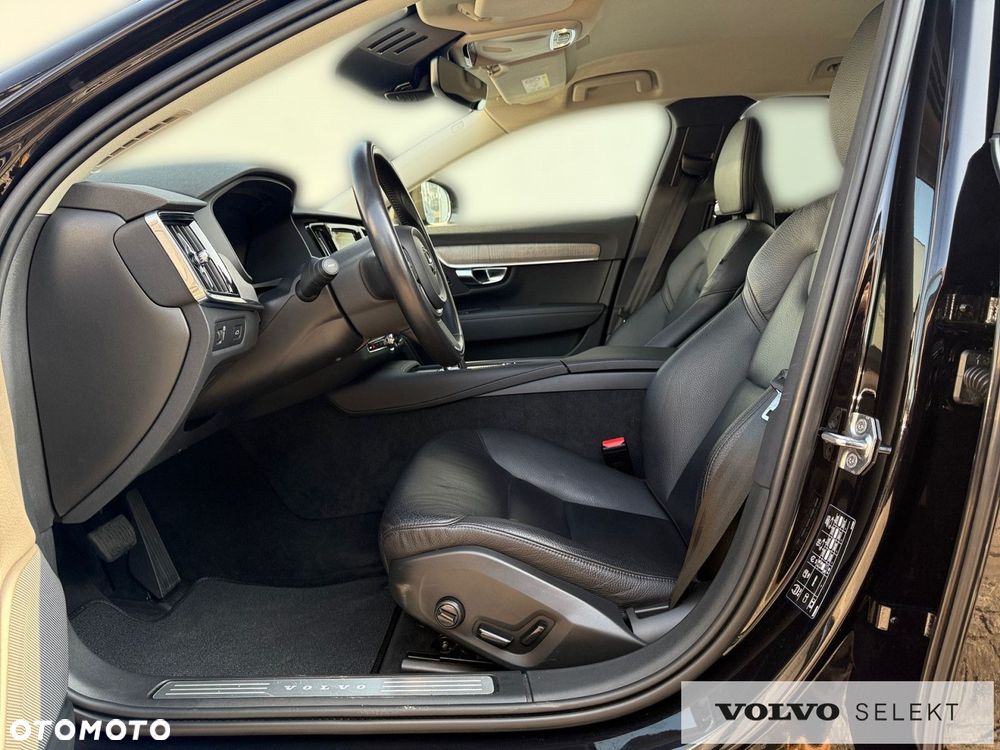 Volvo V90 Cross Country - 12