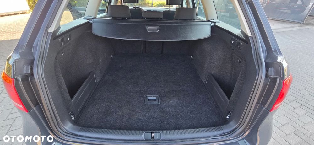 Volkswagen Passat Variant 2.0 Blue TDI DSG SCR Highline - 34