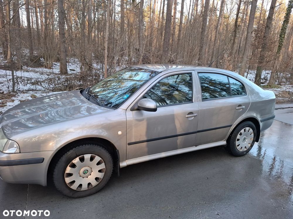 Skoda Octavia 1.6 Tour Classic - 1