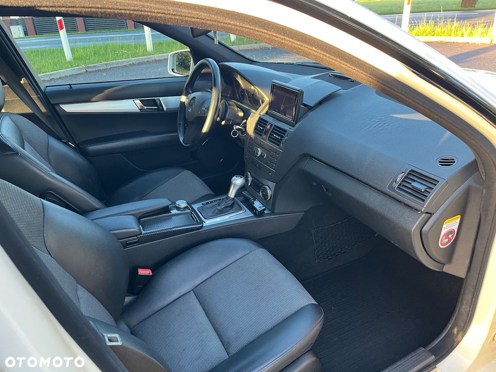 Mercedes-Benz Klasa C 200 Kompressor Automatik Avantgarde - 13