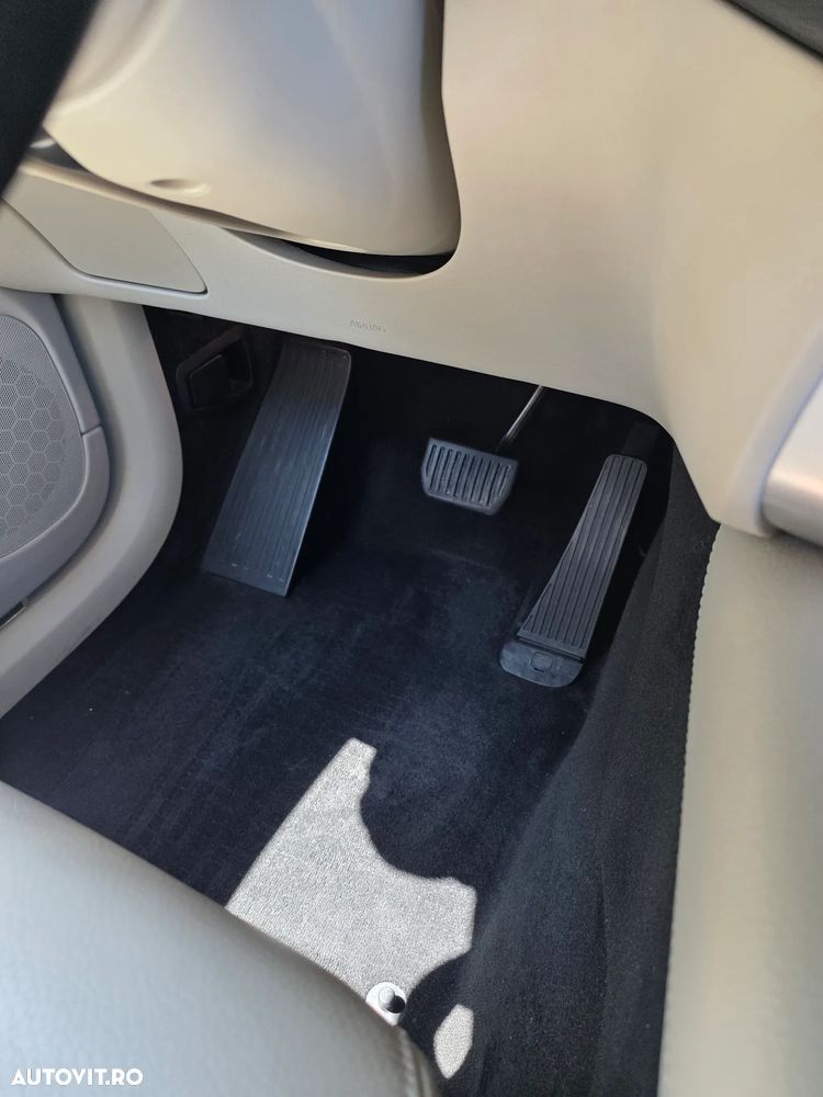 Volvo XC 90 D5 AWD Momentum - 13