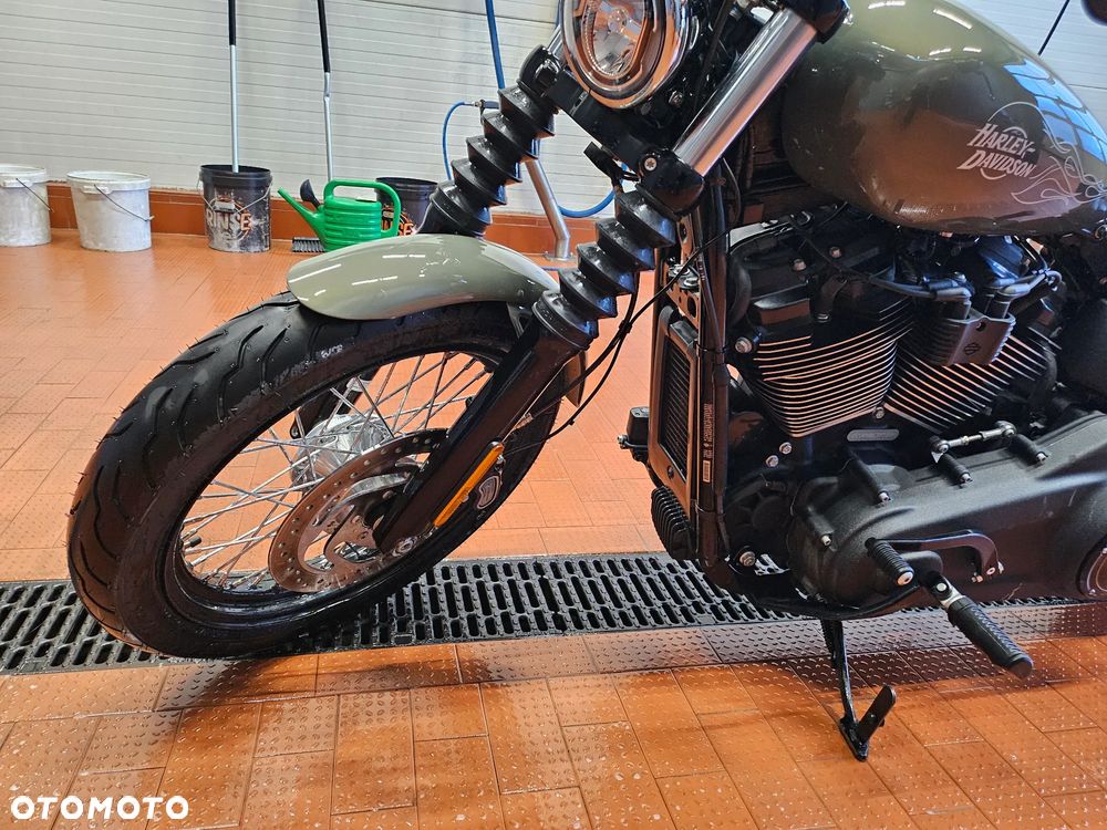Harley-Davidson Softail Street Bob - 3