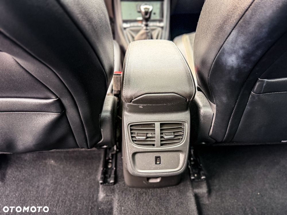 Opel Grandland X 1.2 Start/Stop Business Elegance - 29