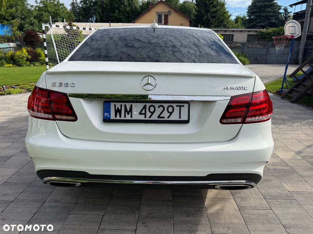 Mercedes-Benz Klasa E 350 4Matic 7G-TRONIC - 36