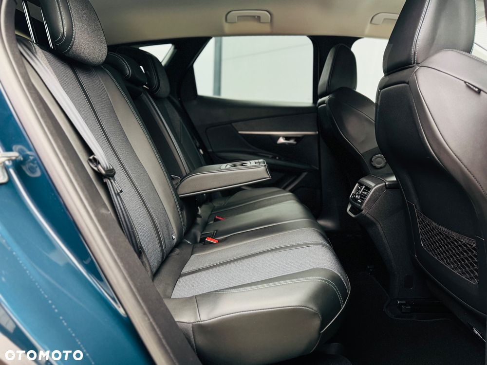 Peugeot 3008 BlueHDi 130 Stop & Start EAT8 GT Pack - 32