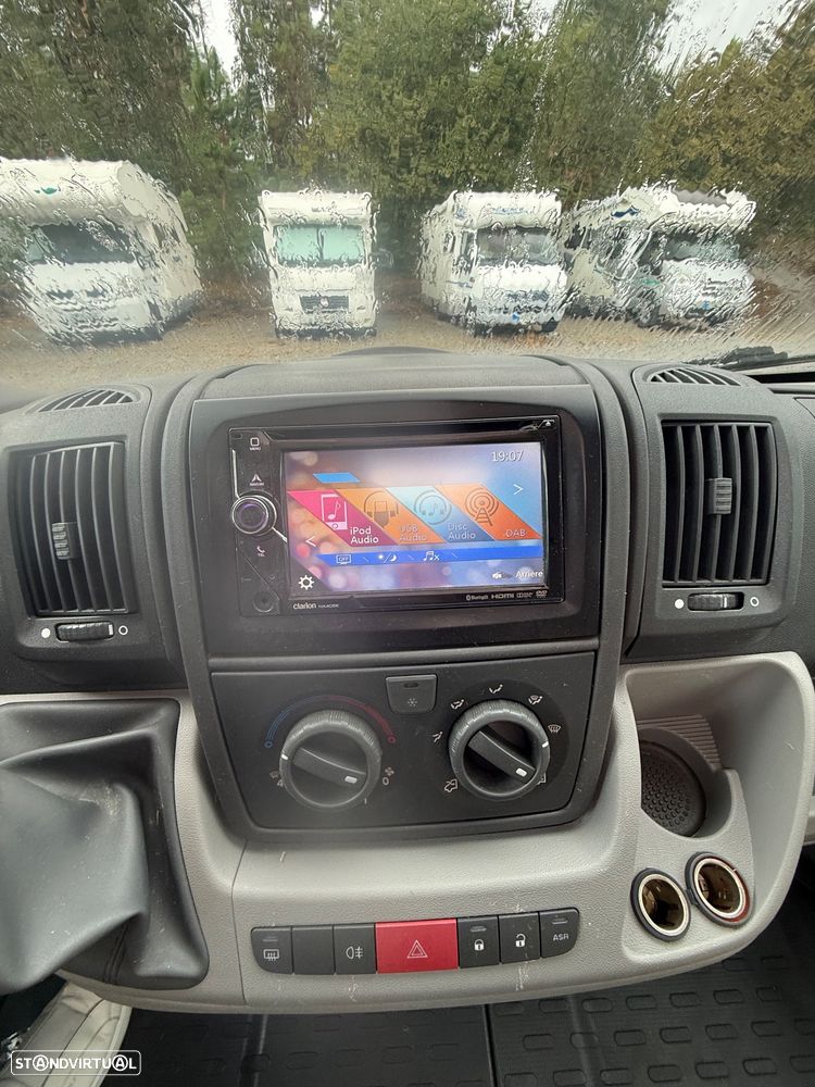 Chausson Welcome Welcome 88 cama transversal em suite - 26