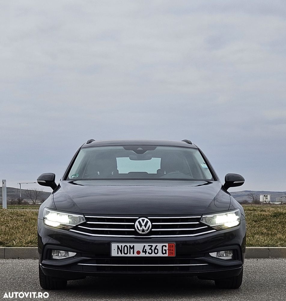 Volkswagen Passat - 16