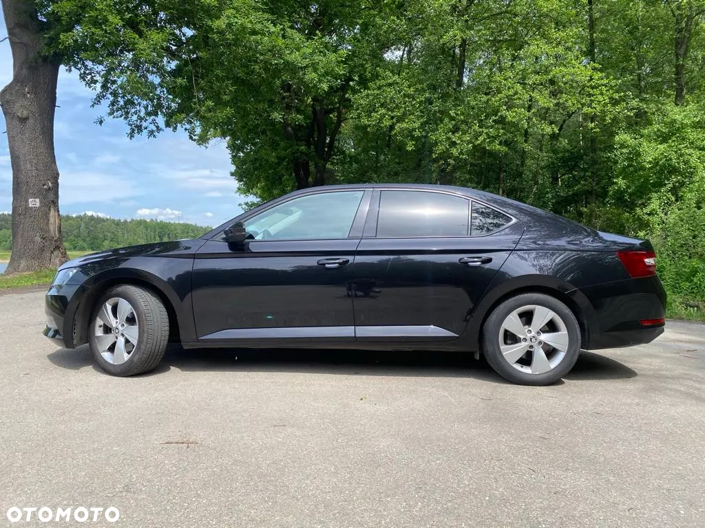 Skoda Superb 2.0 TDI Active DSG - 7
