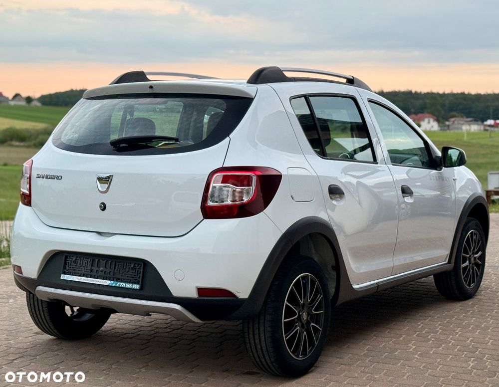 Dacia Sandero TCe 90 S&S Laureate - 6