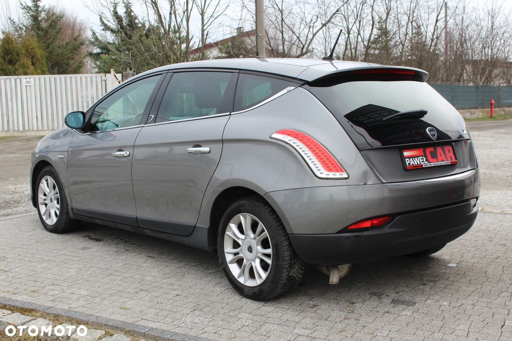 Lancia Delta 1.6 MultiJet 16v Silver - 6