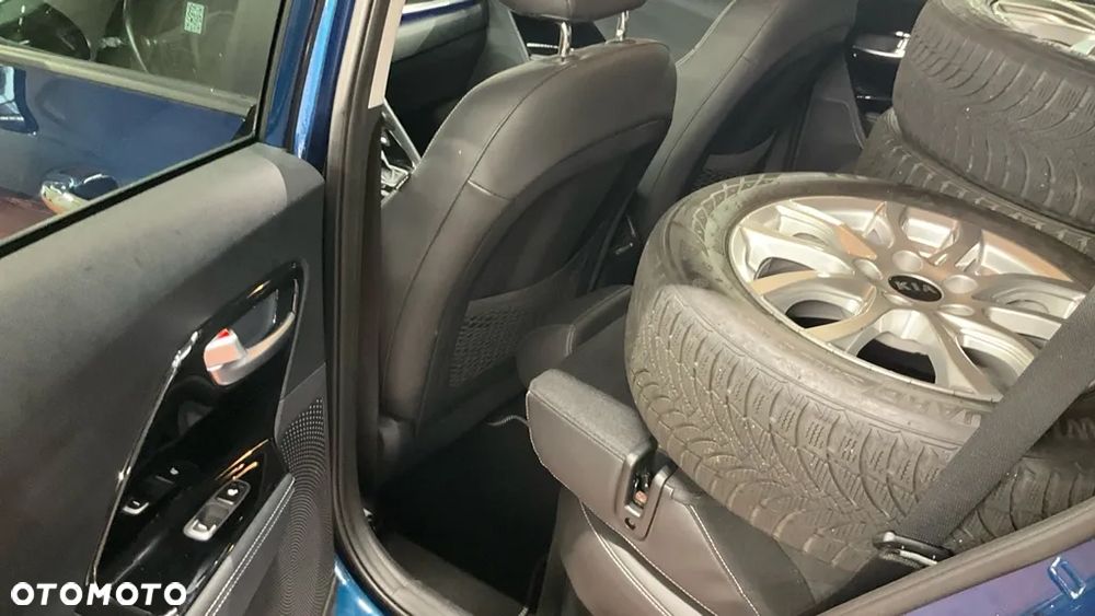 Kia Niro 1.6 GDI Plug-in Hybrid L - 12