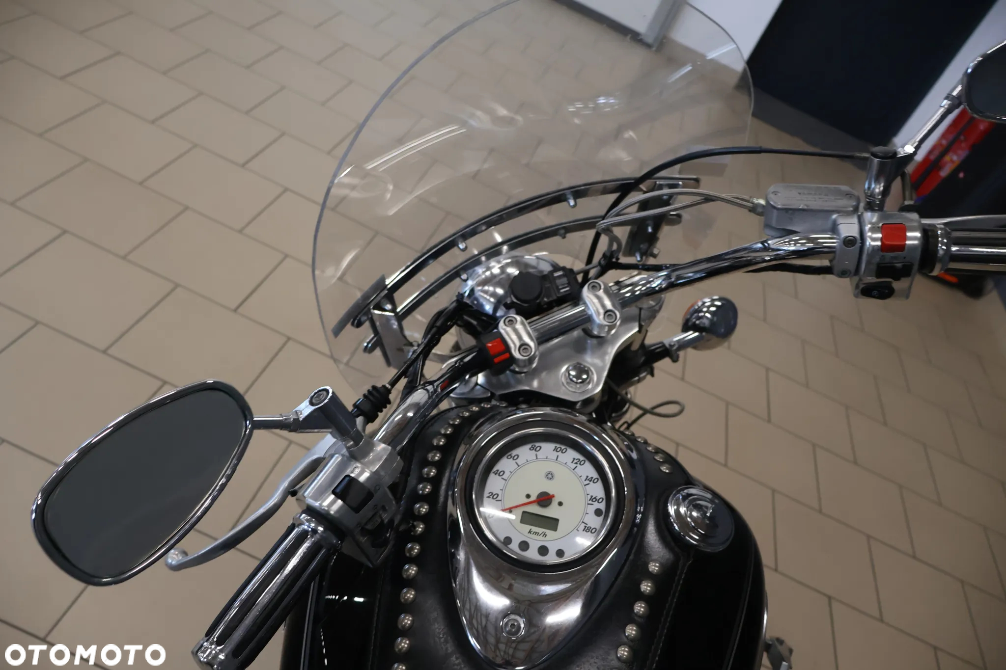 Yamaha XVS - 9