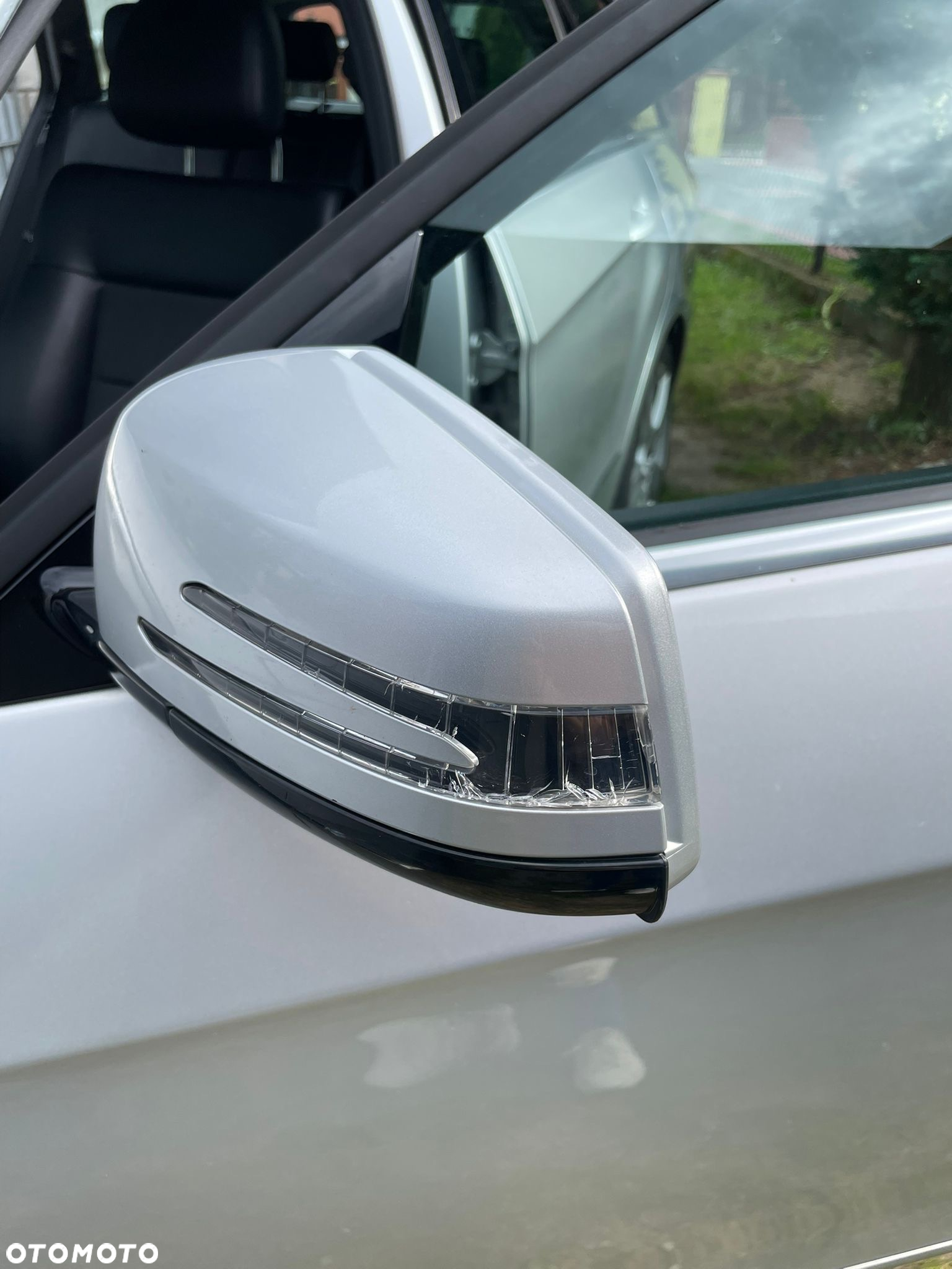 Mercedes-Benz Klasa E 220 T CDI DPF BlueEFFICIENCY 7G-TRONIC Avantgarde - 17