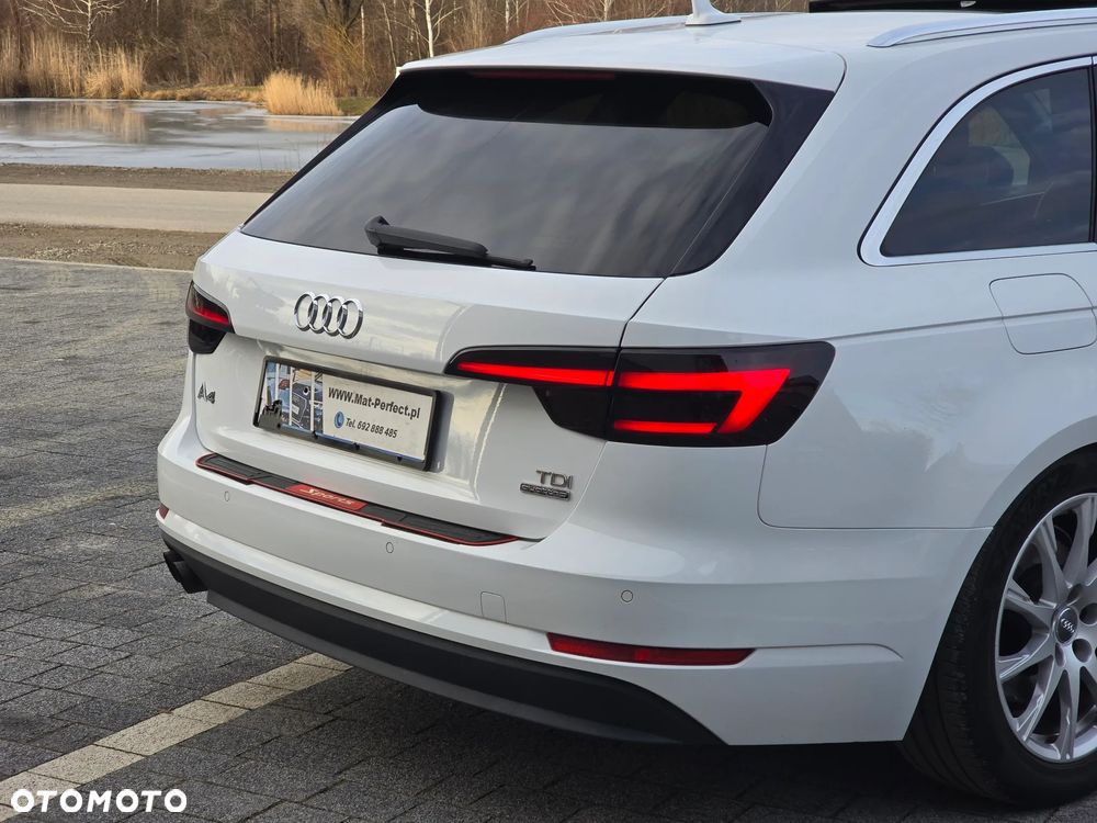 Audi A4 Avant 2.0 TDI DPF clean diesel quattro S tronic S line Sportpaket - 13