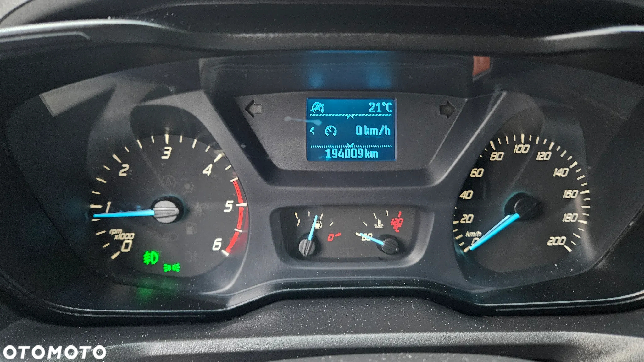 Ford Custom 2,0TDCI - 21
