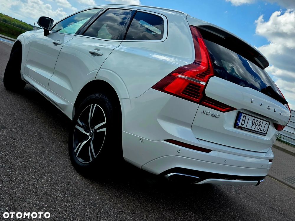 Volvo XC 60 T8 AWD Plug-In Hybrid R-Design - 5