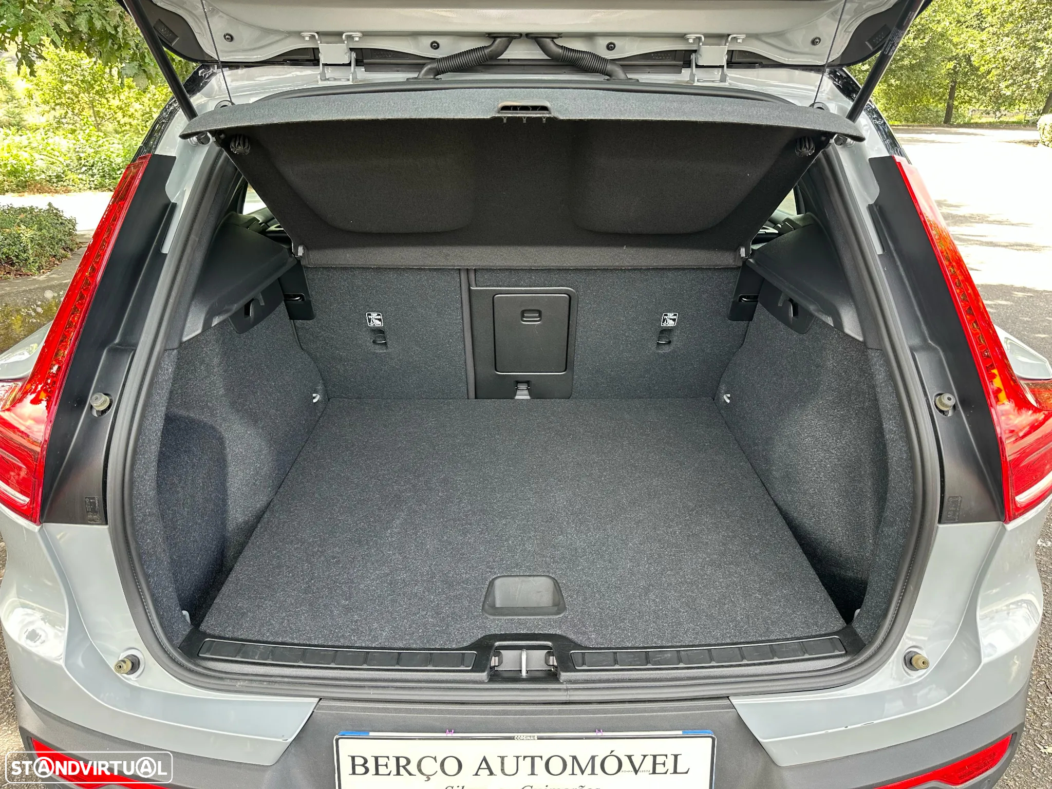 Volvo XC 40 Recharge Extended Range Plus - 32