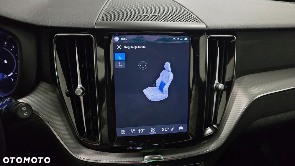 Volvo XC 60 B4 D Ultimate Dark - 33