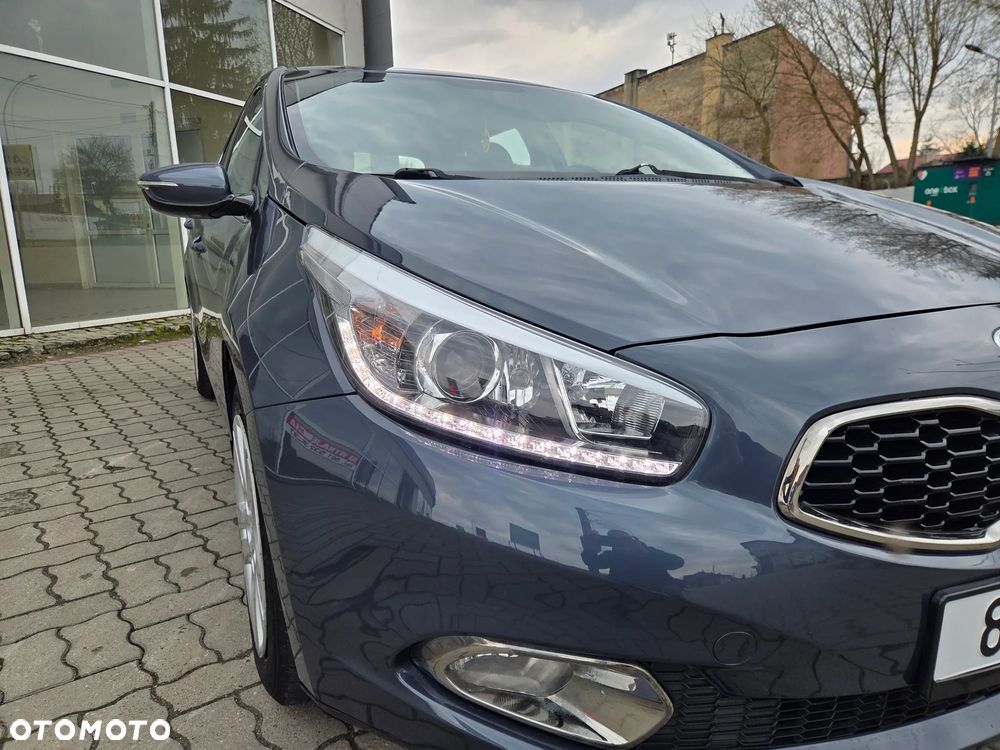 Kia Ceed 1.4 CVVT Spirit - 13