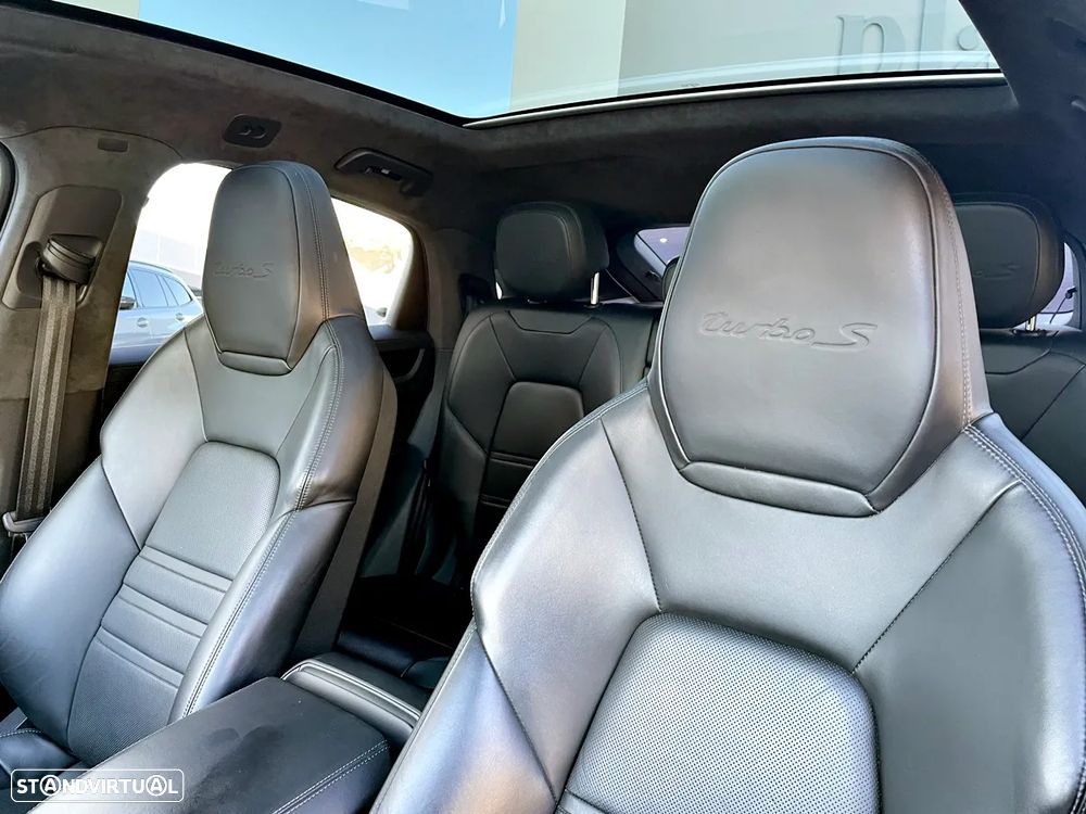 Porsche Cayenne Coupé Turbo S E-Hybrid Tiptronic S - 26