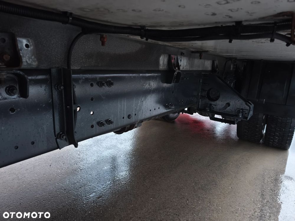 Renault PREMIUM 26.380 6X2 CHŁODNIA IZOTERMA 23 PALETY - 7