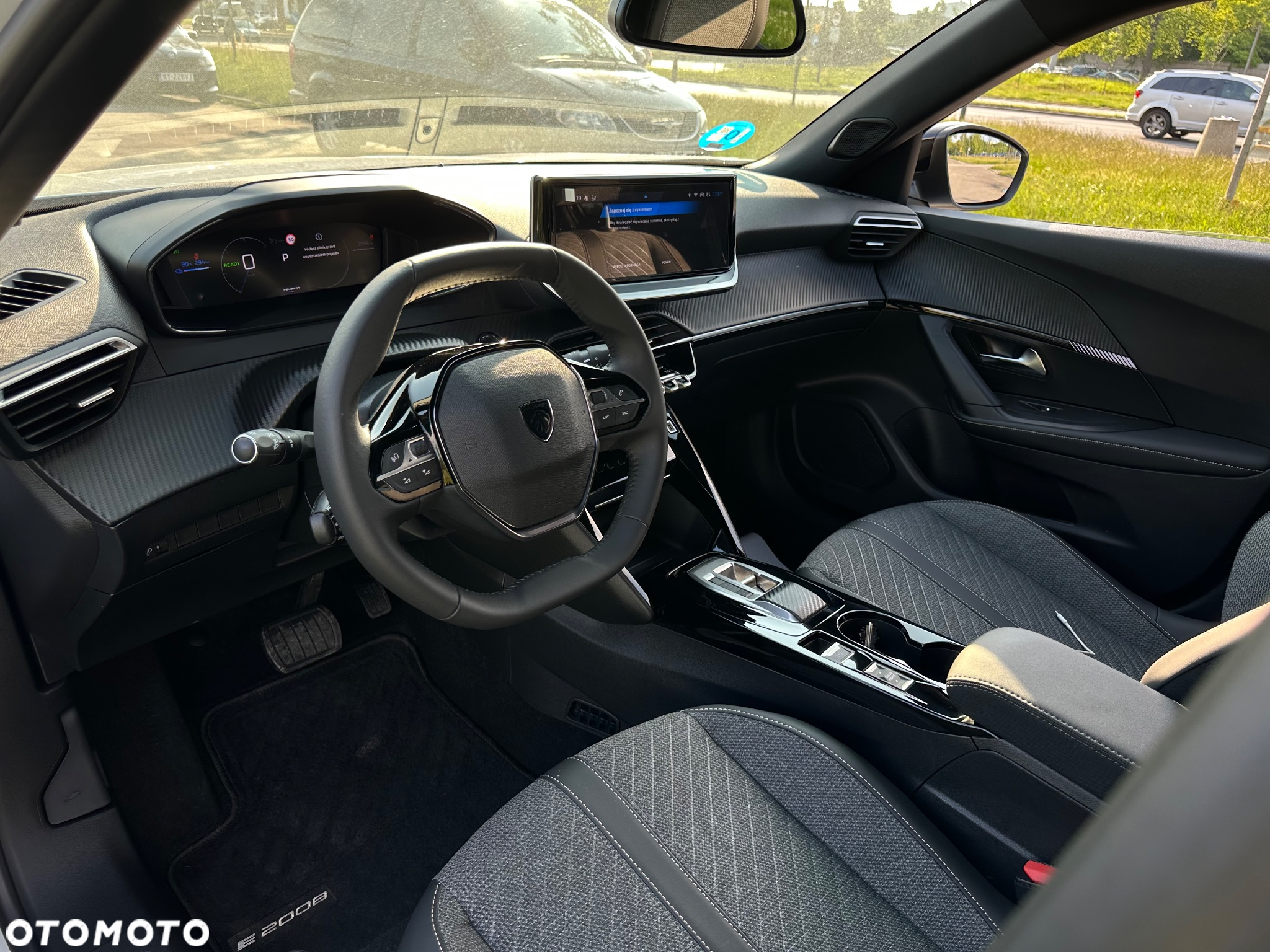 Peugeot 2008 e-2008 54kWh Allure - 8