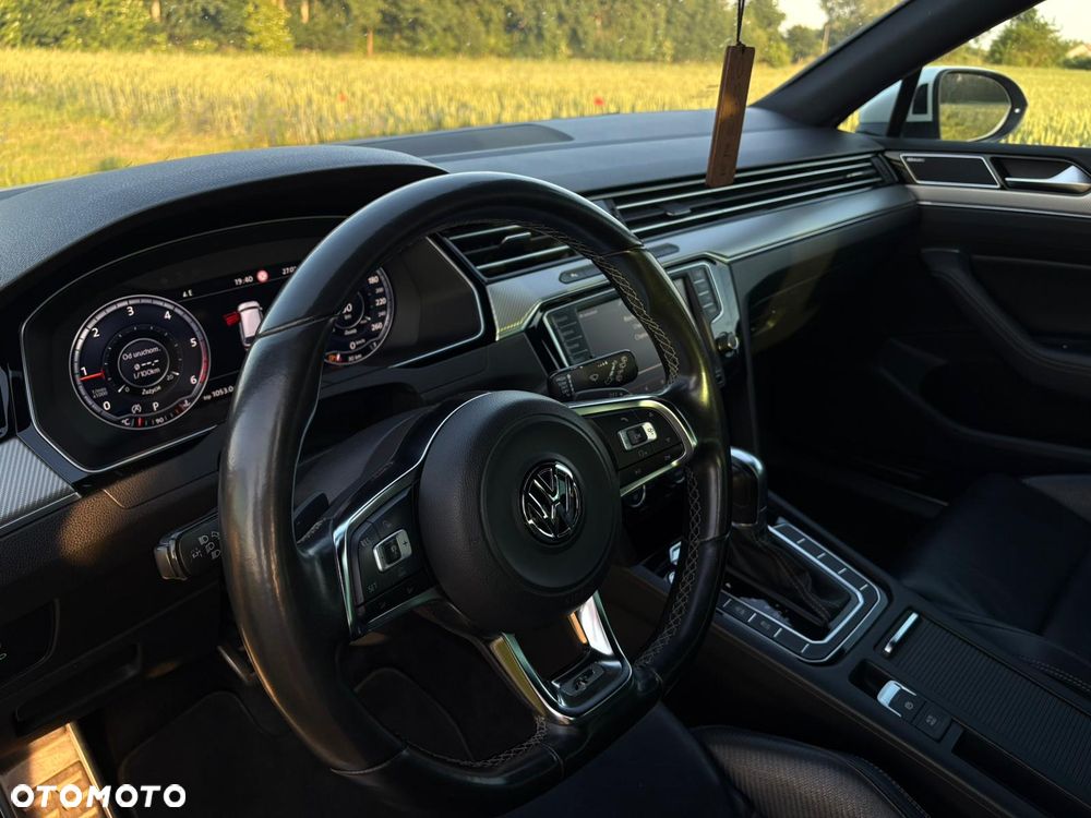 Volkswagen Passat - 7