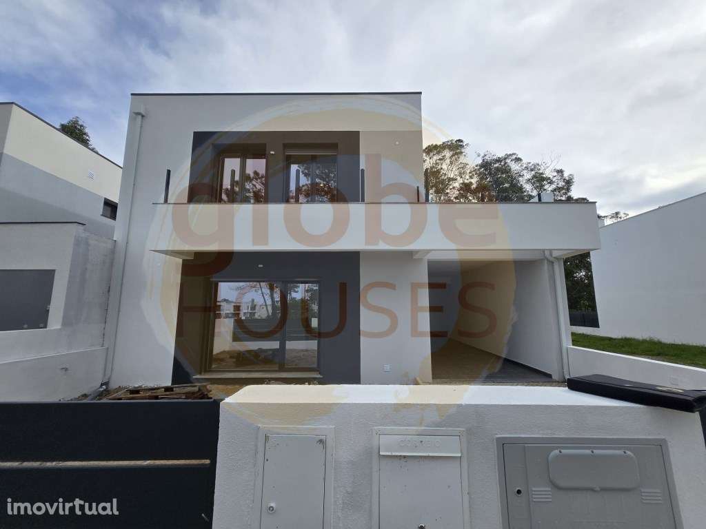 Moradia T3+1 com Piscina e Garagem - Lagoa de Albufeira - Grande imagem: 3/24