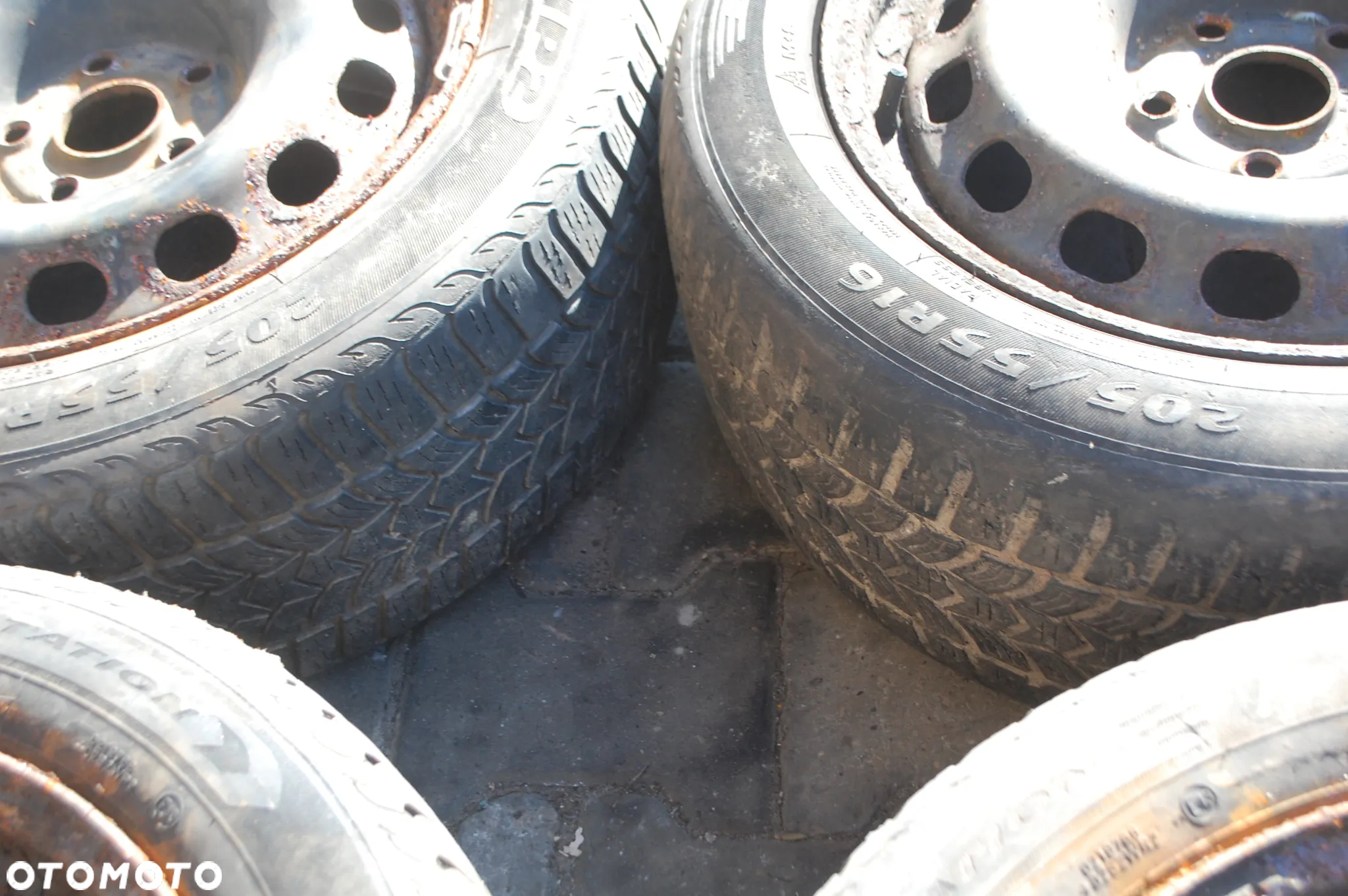 FELGI STALOWE + OPONY ZIMOWE 8E0601027D AUDI A4 5X112 ET42 6.5J 205/55R16 OPONY ZIMOWE FRIGO - 8