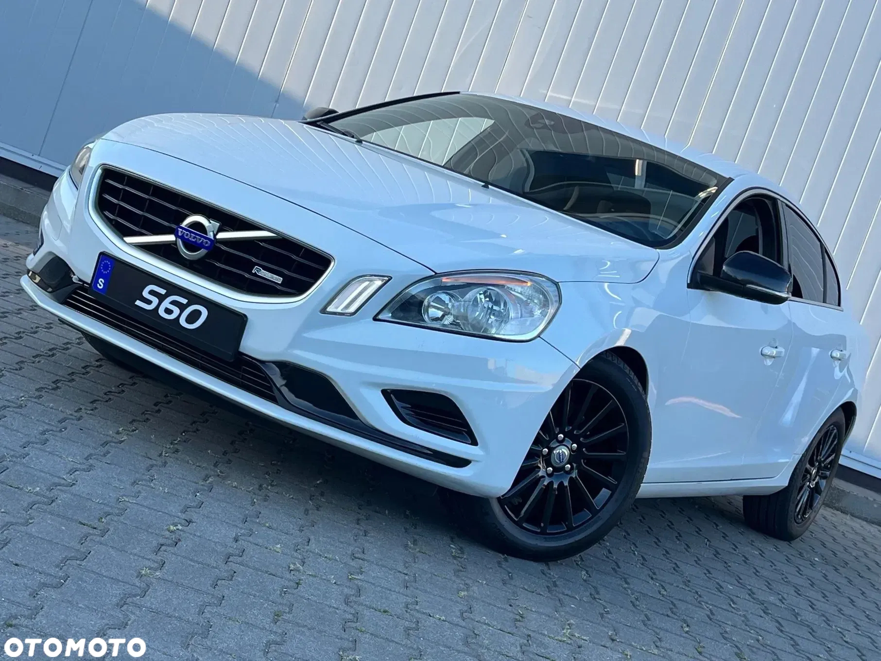 Volvo S60 D5 R-Design Summum - 10