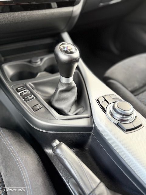 BMW 120 d Pack M - 14