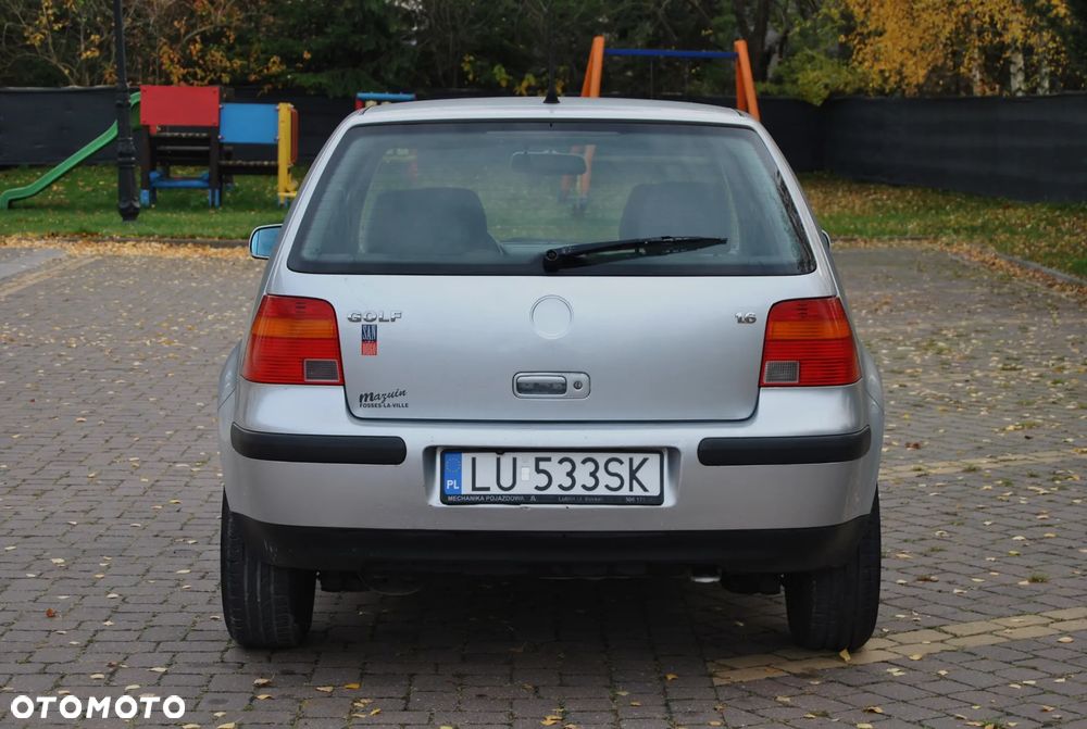 Volkswagen Golf 1.6 Automatik Comfortline - 18