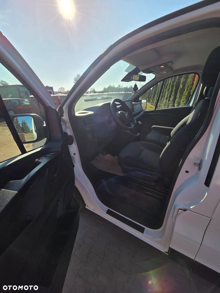 Renault Trafic - 13