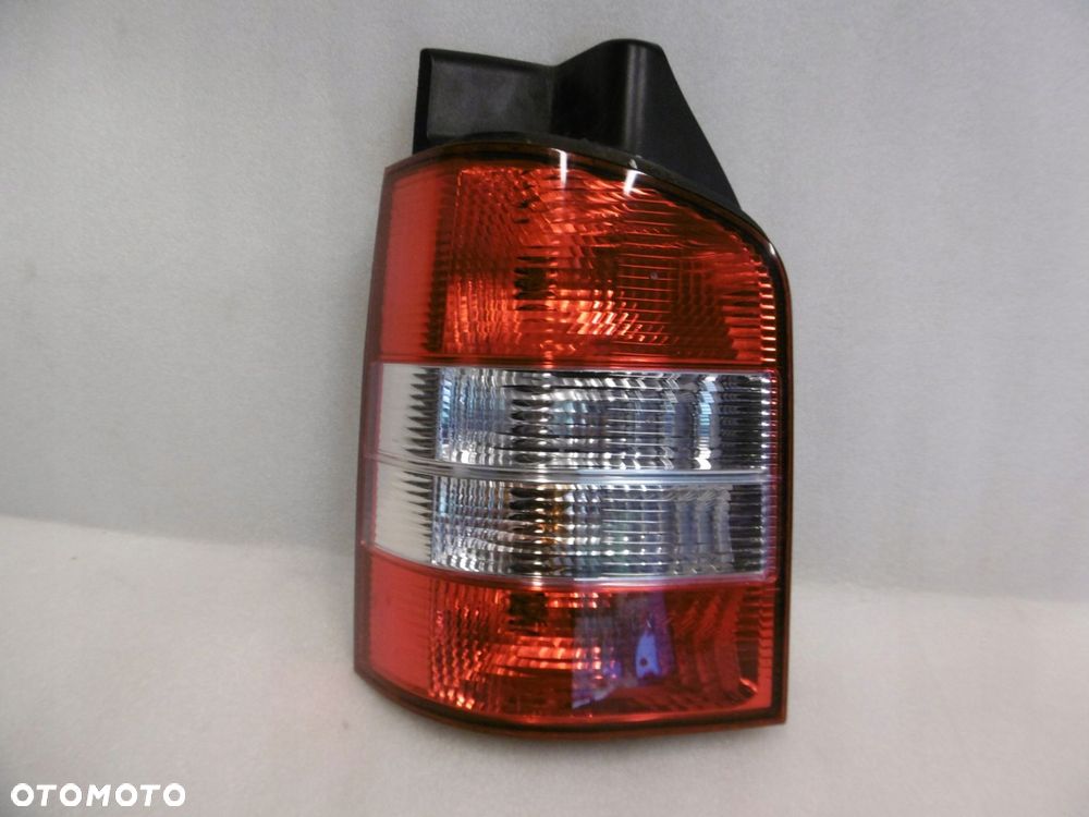 VW T5 7H5 LIFT - lampa tylna lewa - 1