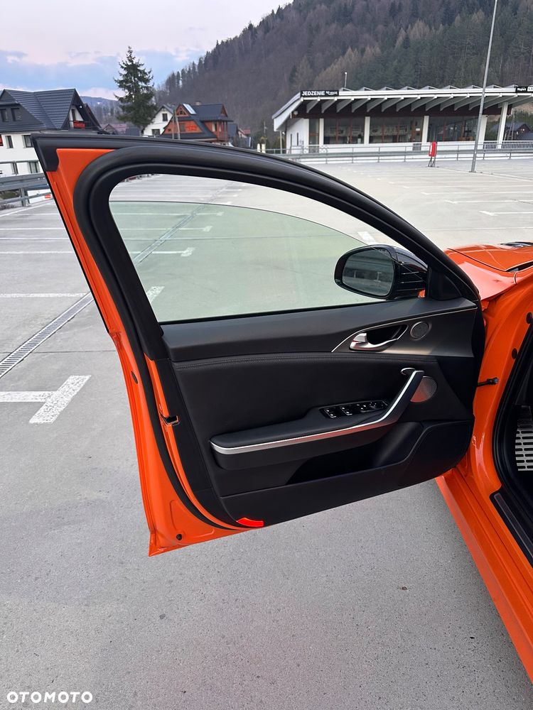 Kia Stinger 3.3 T-GDI V6 GT AWD - 15