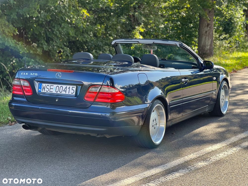 Mercedes-Benz CLK - 10