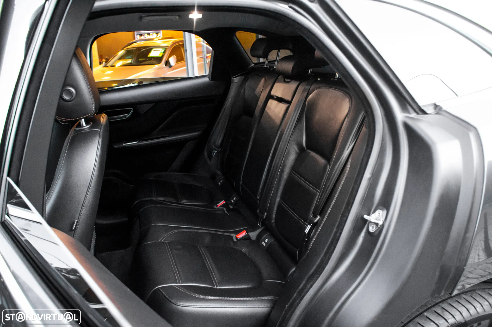 Jaguar F-Pace 2.0 i4D Prestige Aut. - 31