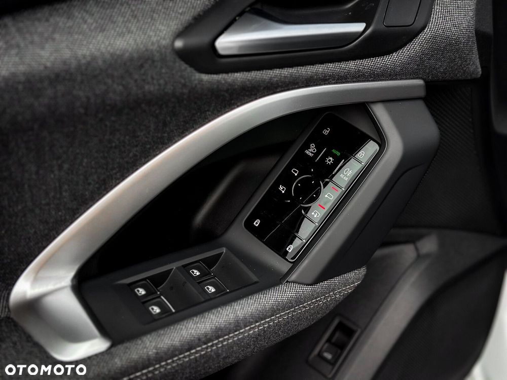 Audi Q5 Sportback - 13