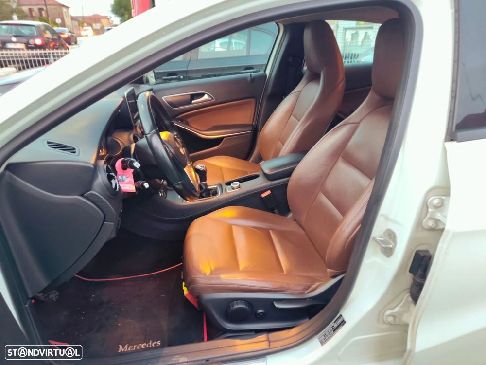 Mercedes-Benz A 180 CDi BE Urban - 12