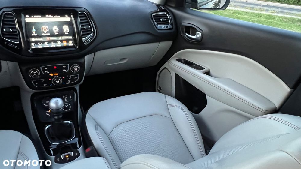 Jeep Compass 2.0 MultiJet Active Drive Limited - 25