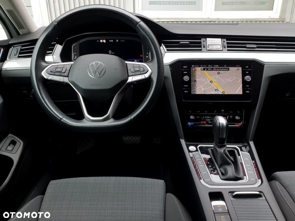 Volkswagen Passat - 10