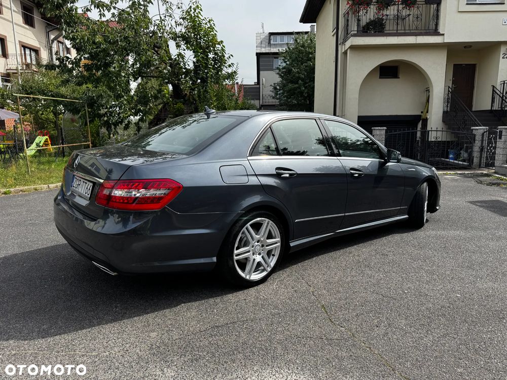 Mercedes-Benz Klasa E 220 CDI BlueEff Avantgarde - 6