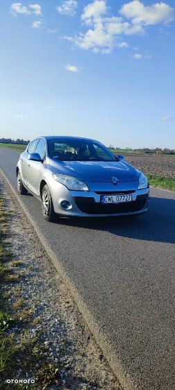 Renault Megane 1.6 16V Authentique - 4